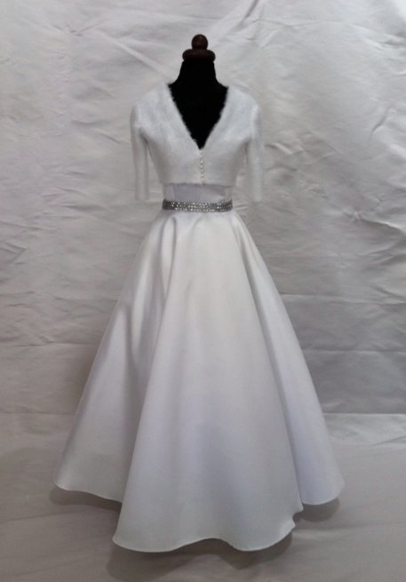 princess catherine reception dress Kate's Rarely Seen Wedding Reception Dress : r/KateMiddleton